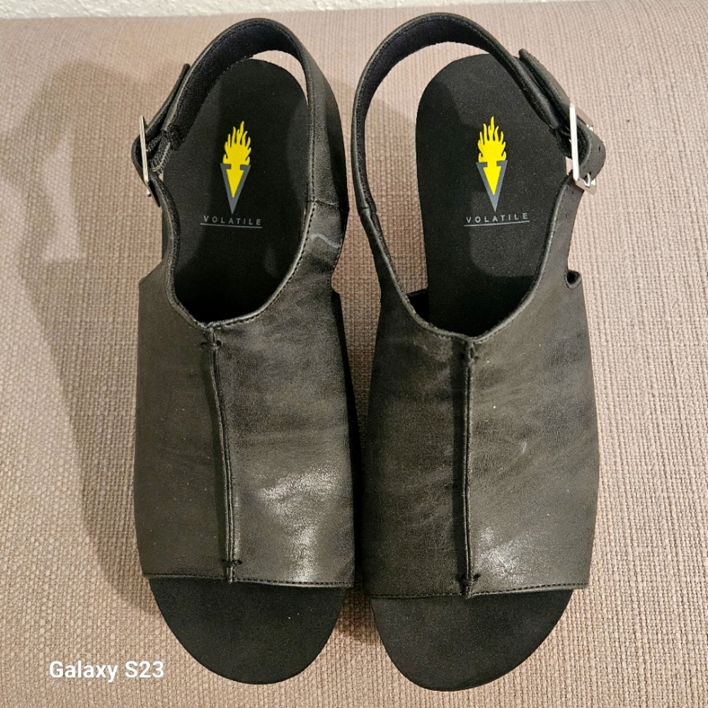 Volatile Black Sandals with Chunky Sole and Ankle Strap
